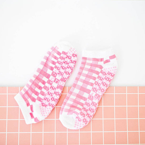 Grippy GRIPPY Gingham Ankle Grippy Socks: Green / M/L - Size 8.5 to 10 women's AU sizing