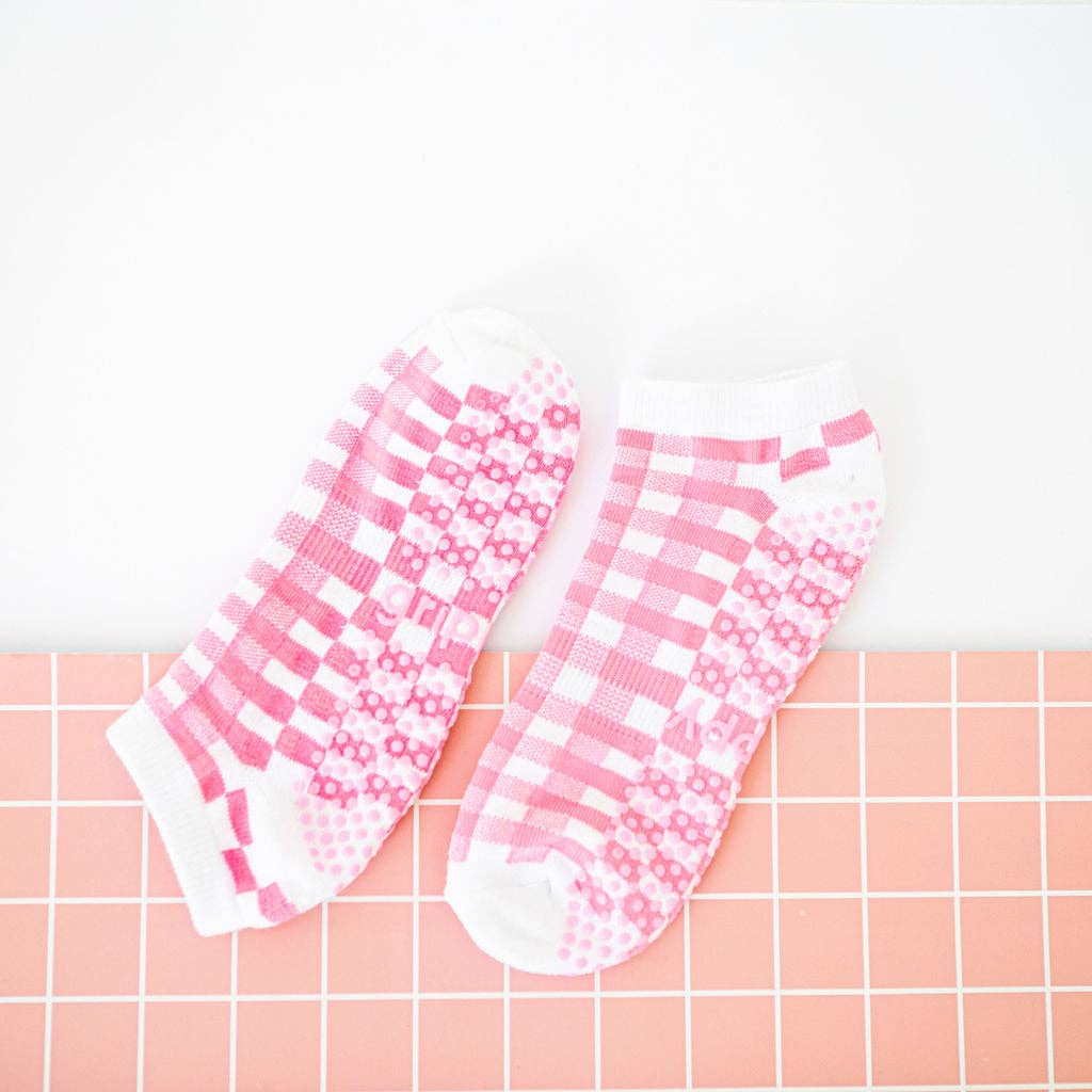 Grippy GRIPPY Gingham Ankle Grippy Socks: Green / S/M - Up to size 8 women's AU sizing