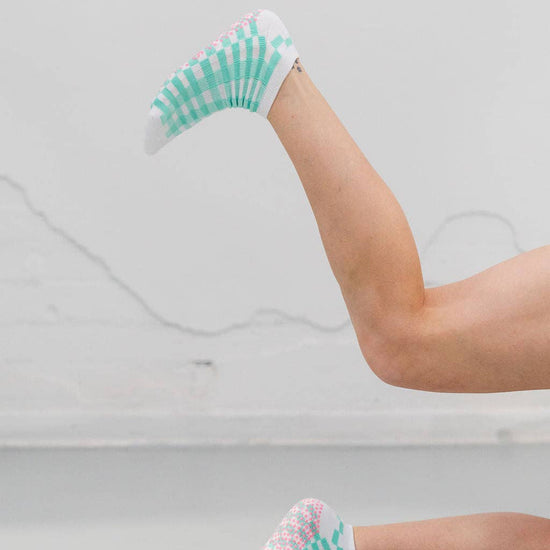 Grippy GRIPPY Gingham Ankle Grippy Socks: Green / S/M - Up to size 8 women's AU sizing