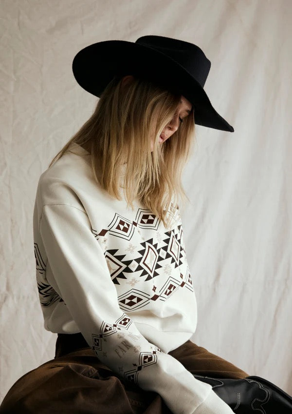 FAR MER FAR MER. By Whitney Kiona Pullover