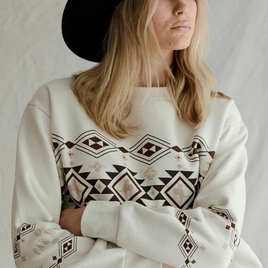 FAR MER FAR MER. By Whitney Kiona Pullover