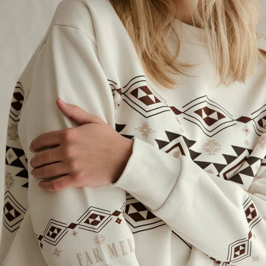 FAR MER FAR MER. By Whitney Kiona Pullover