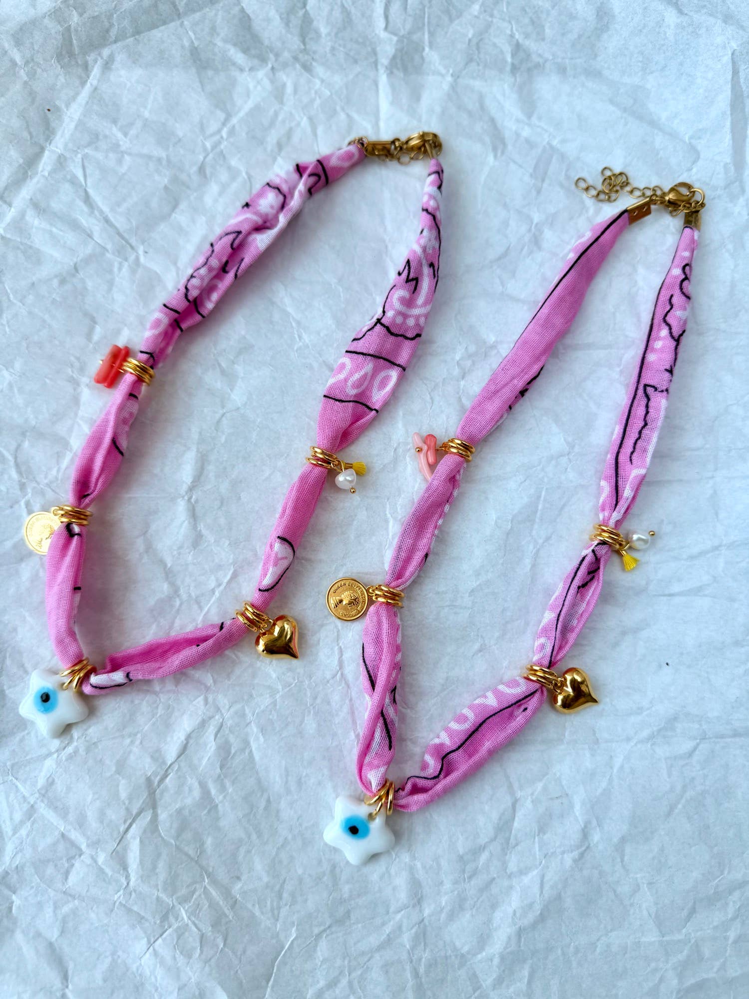 Goupi Goupi - Bohemian pink bandana scarf and colorful beaded necklaces: Beaded necklace