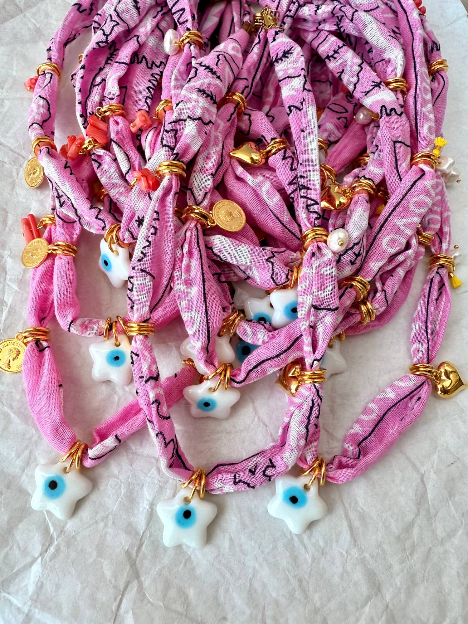 Goupi Goupi - Bohemian pink bandana scarf and colorful beaded necklaces: Pink bandana