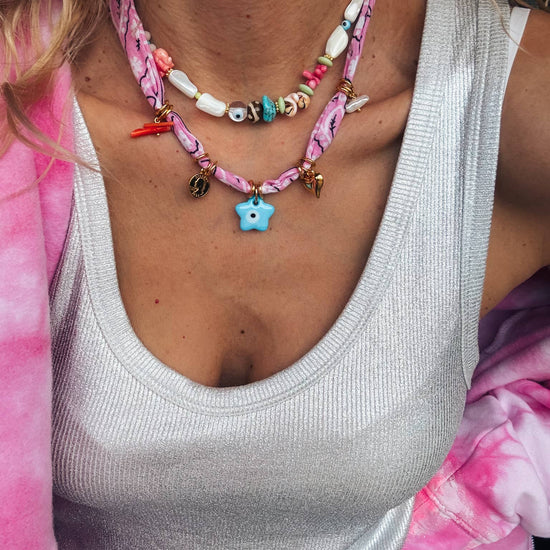 Goupi Goupi - Bohemian pink bandana scarf and colorful beaded necklaces: Pink bandana