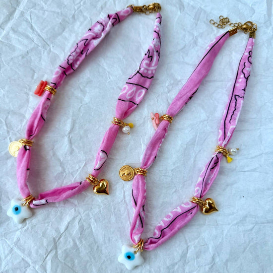 Goupi Goupi - Bohemian pink bandana scarf and colorful beaded necklaces: Pink bandana