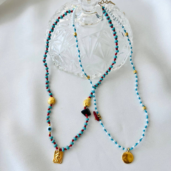 Goupi Goupi - Minimalistic protection beaded necklace: Blue