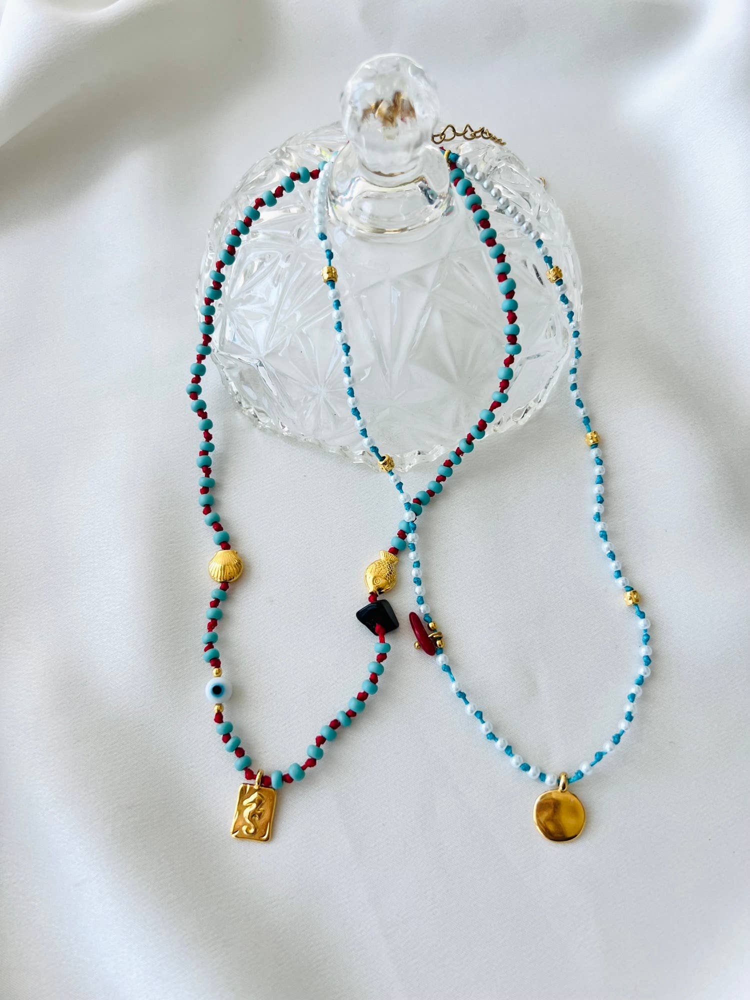 Goupi Goupi - Minimalistic protection beaded necklace: Blue