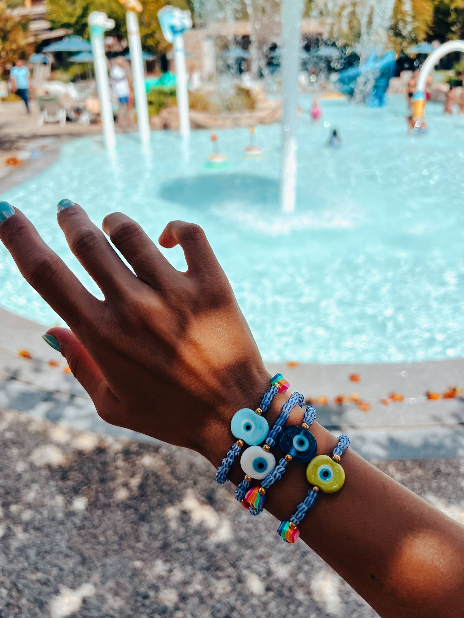 Goupi Goupi - Multicolor beaded summer eye bracelets: White eye