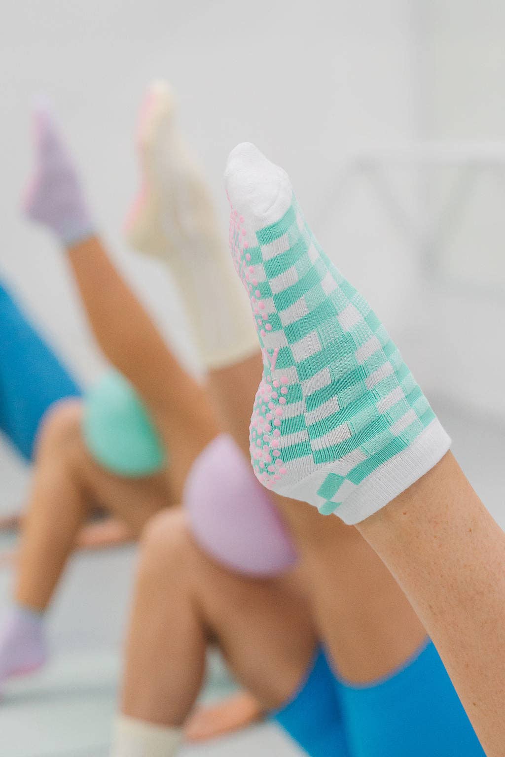 Grippy GRIPPY Gingham Ankle Grippy Socks: Green / M/L - Size 8.5 to 10 women's AU sizing