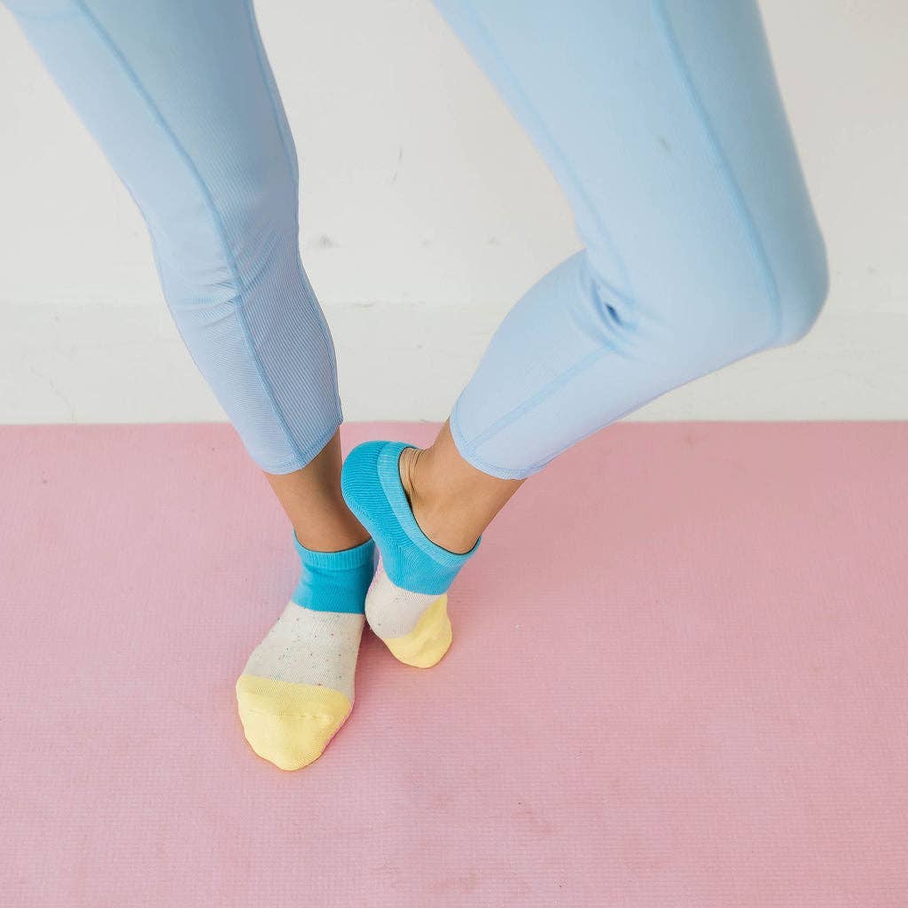 Grippy GRIPPY Neapolitan Ankle Grippy Socks: Mustard + Pink / S/M - Up to size 8 women's AU sizing