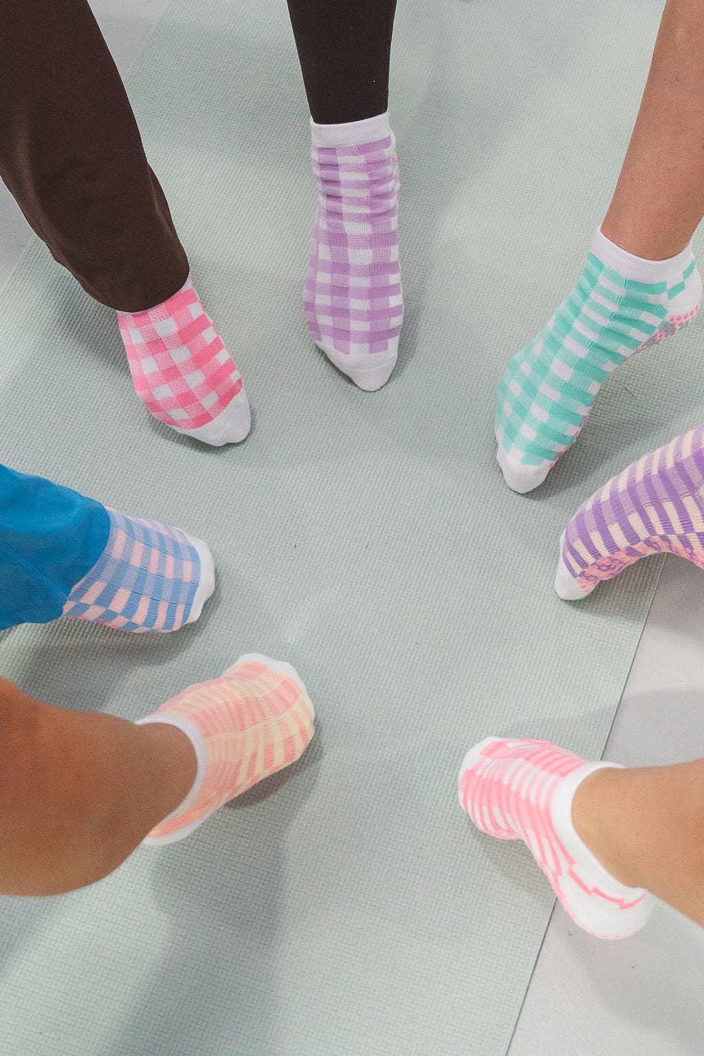 Grippy GRIPPY Rainbow Gingham Grippy Socks: Blue + Pink / S/M - Up to size 8 women's AU sizing