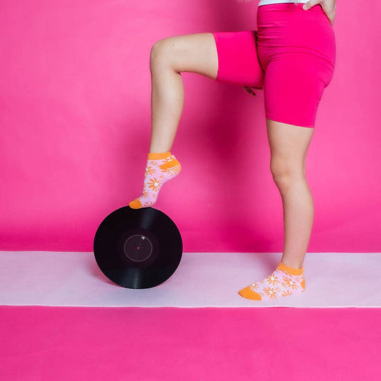 Grippy GRIPPY Sunburst Ankle Grippy Sock: S/M - Up to size 8 women's AU sizing