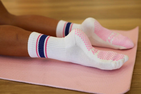 Grippy Grippy - Sports Stripe: Navy + Pink / M/L - Size 8.5 to 10.5 women's AU