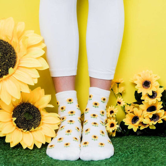 Grippy Grippy - Sunflower: M/L - Size 8.5 to 10 women's AU sizing