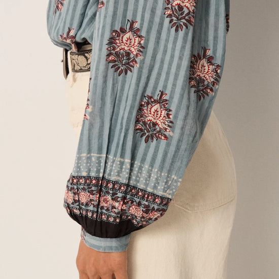 MAISON HOTEL MAISON HOTEL Omara Blouse