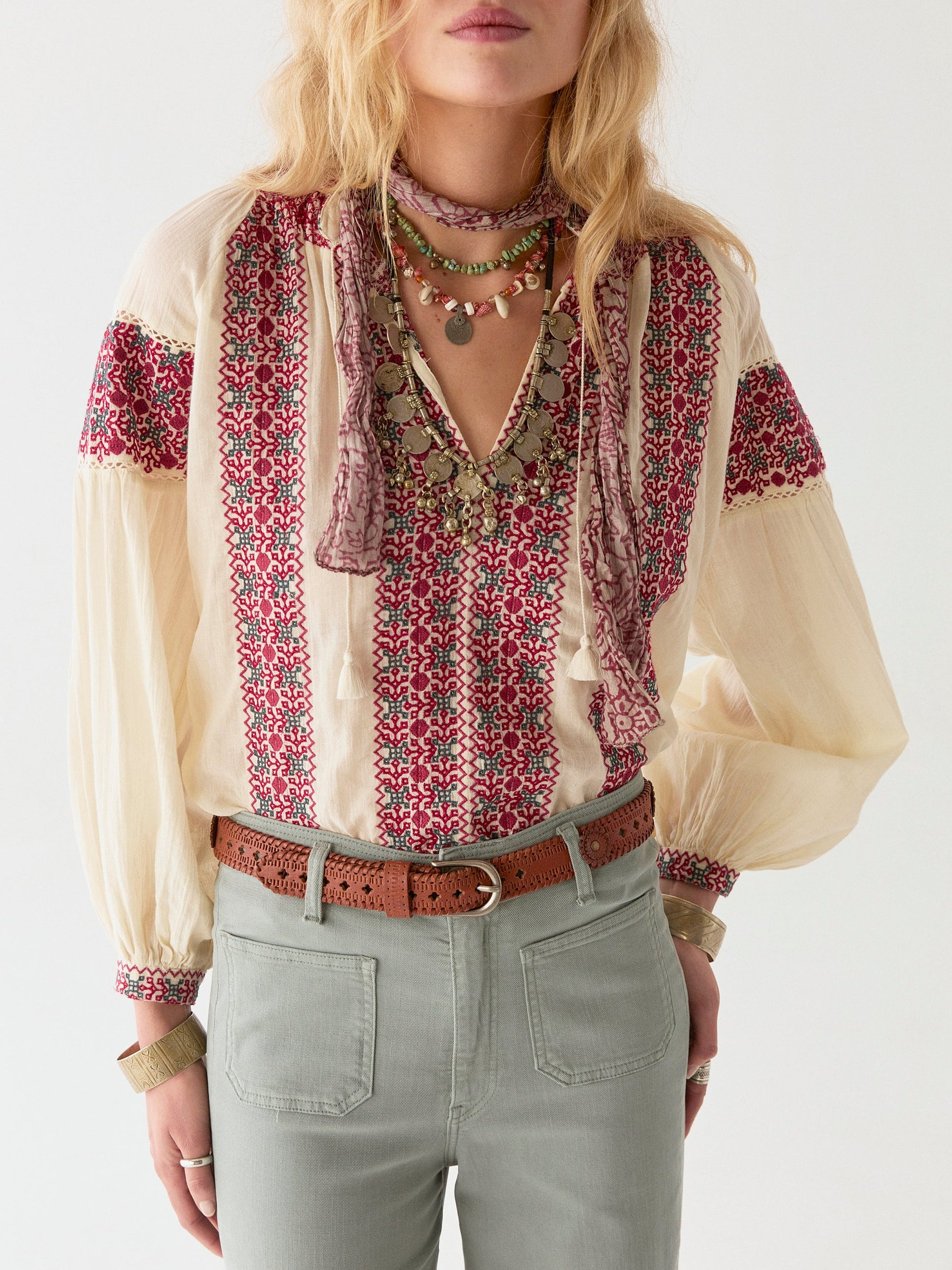 MAISON HOTEL MAISON HOTEL Dion Blouse