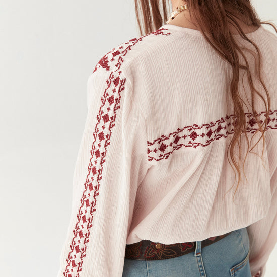 MAISON HOTEL MAISON HOTEL Lupita Blouse