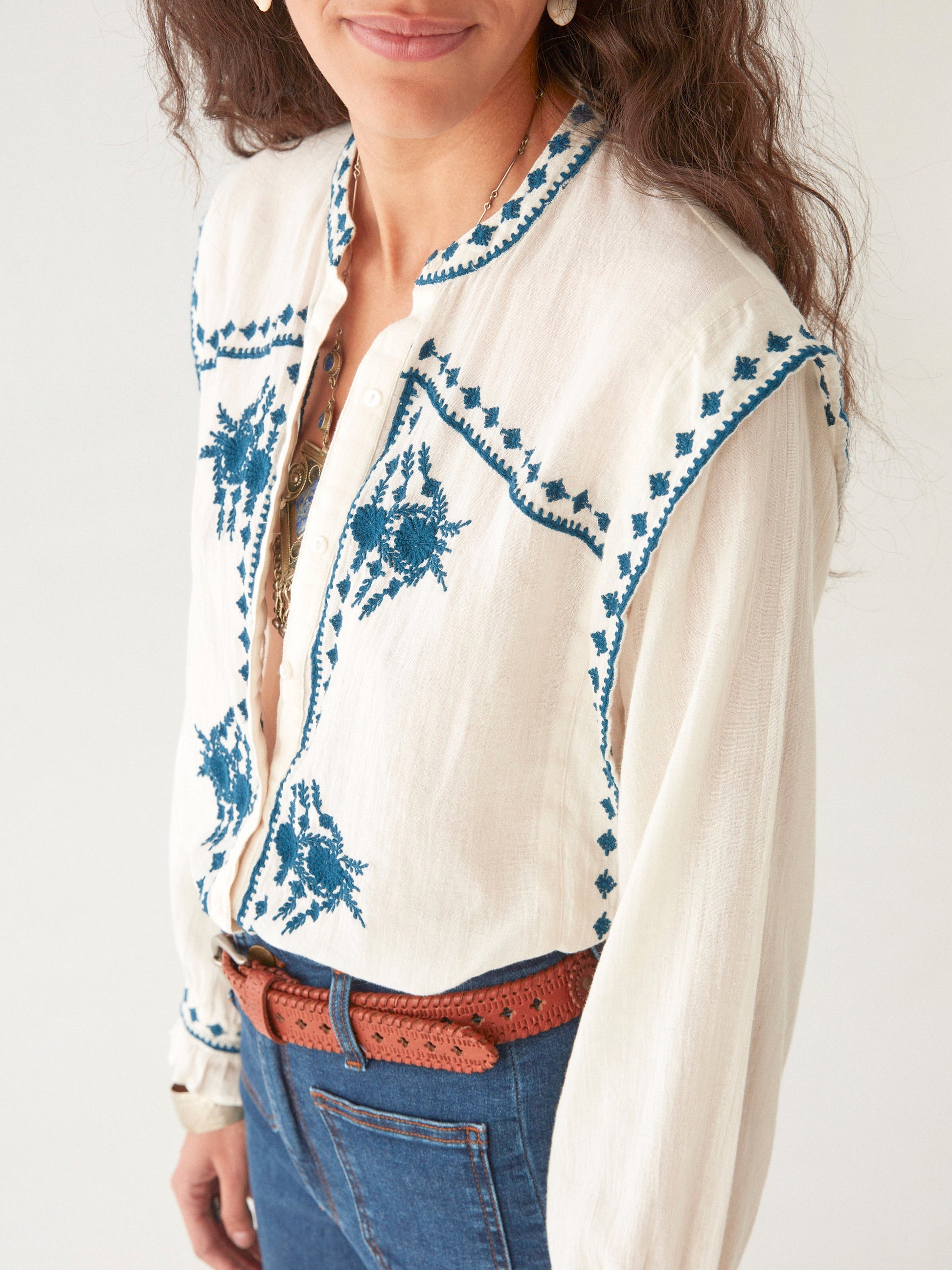 MAISON HOTEL MAISON HOTEL Philippa Blouse