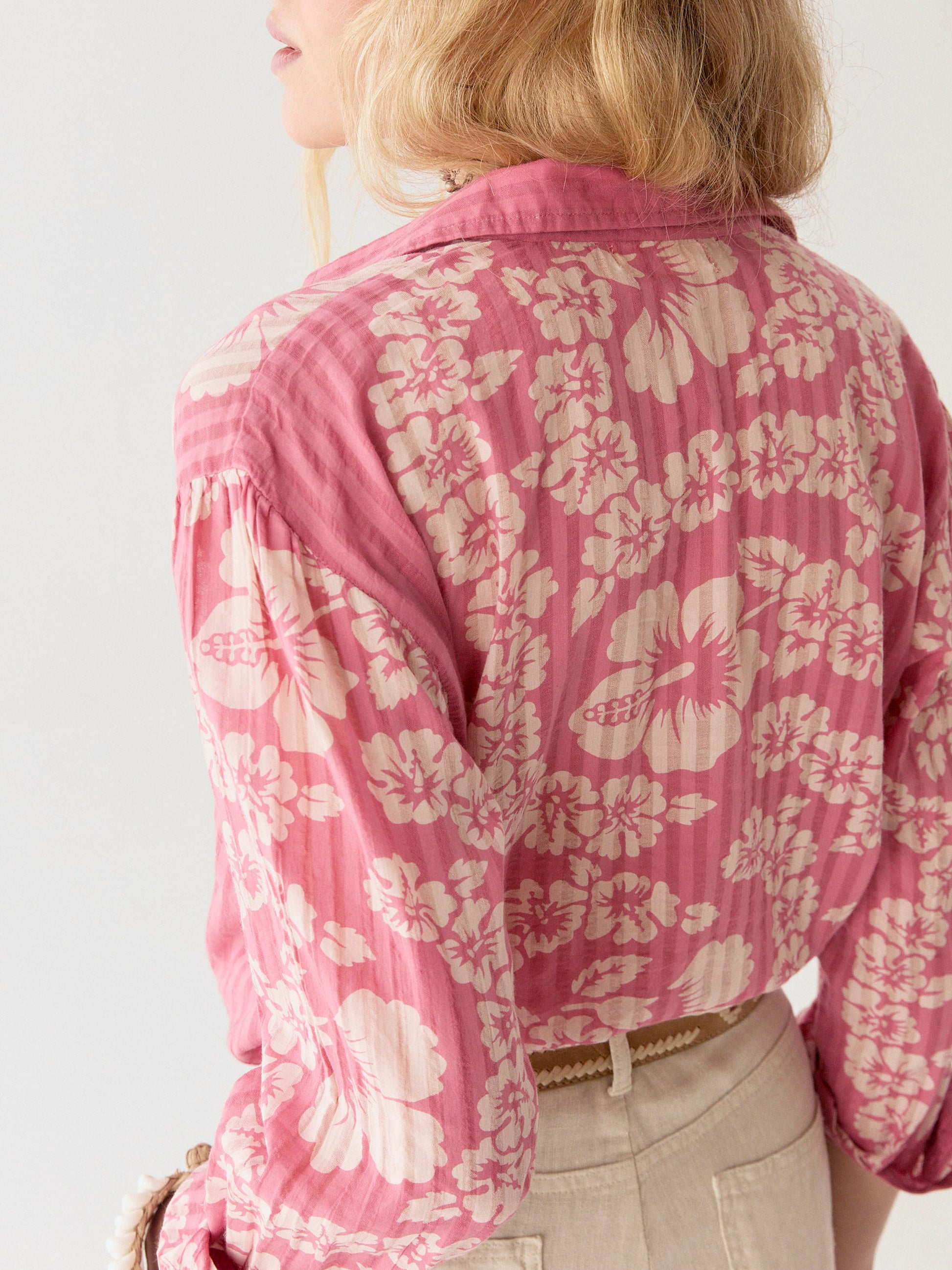 MAISON HOTEL MAISON HOTEL Rusty Blouse