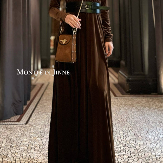 MONTTE DI JINNE MONTTE DI JINNE - Italian Premium Suede Bee SmallBox Crossbody Bag: DARK TAN
