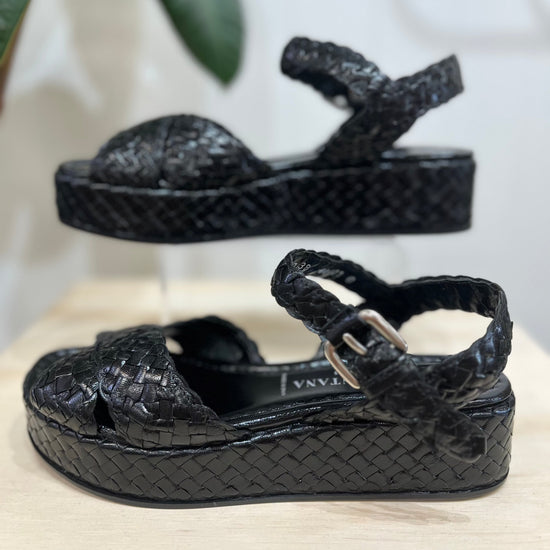 PONS PONS Woven Crossover Sandal