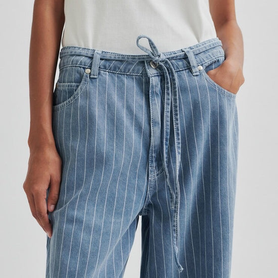 SECOND FEMALE SECOND FEMALE Layne Jean