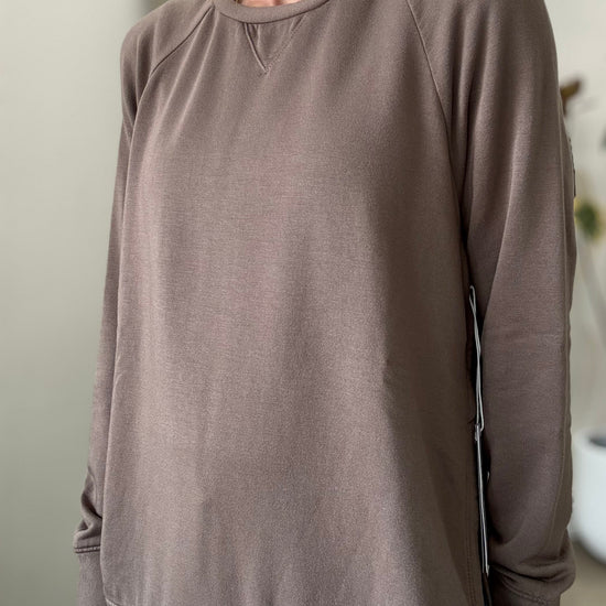 STATESIDE STATESIDE Softest Fleece Raglan Sweat