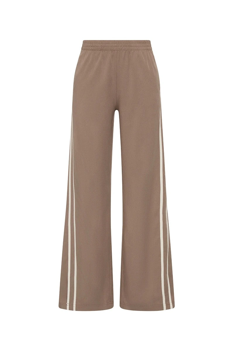 THE UPSIDE THE UPSIDE Juliet Pant