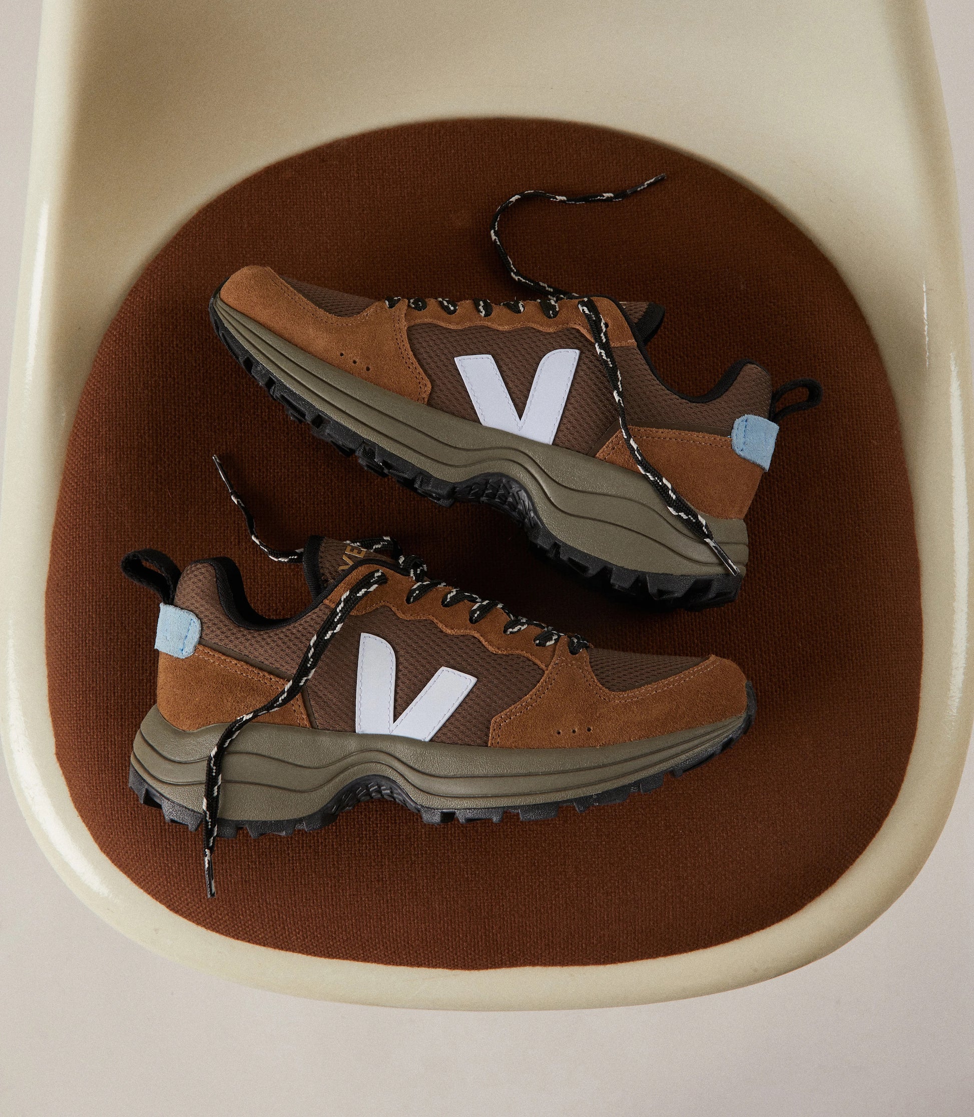 Veja VEJA Venturi Sneaker